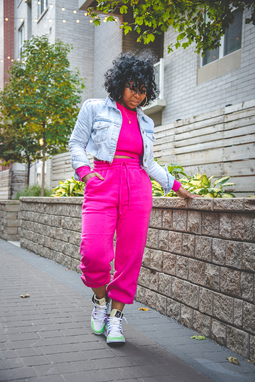 Sweenee style, Indianapolis, fashion blogger, how to wear a jogging suit, how to style natural hair, natural hair, girls who wear jordans