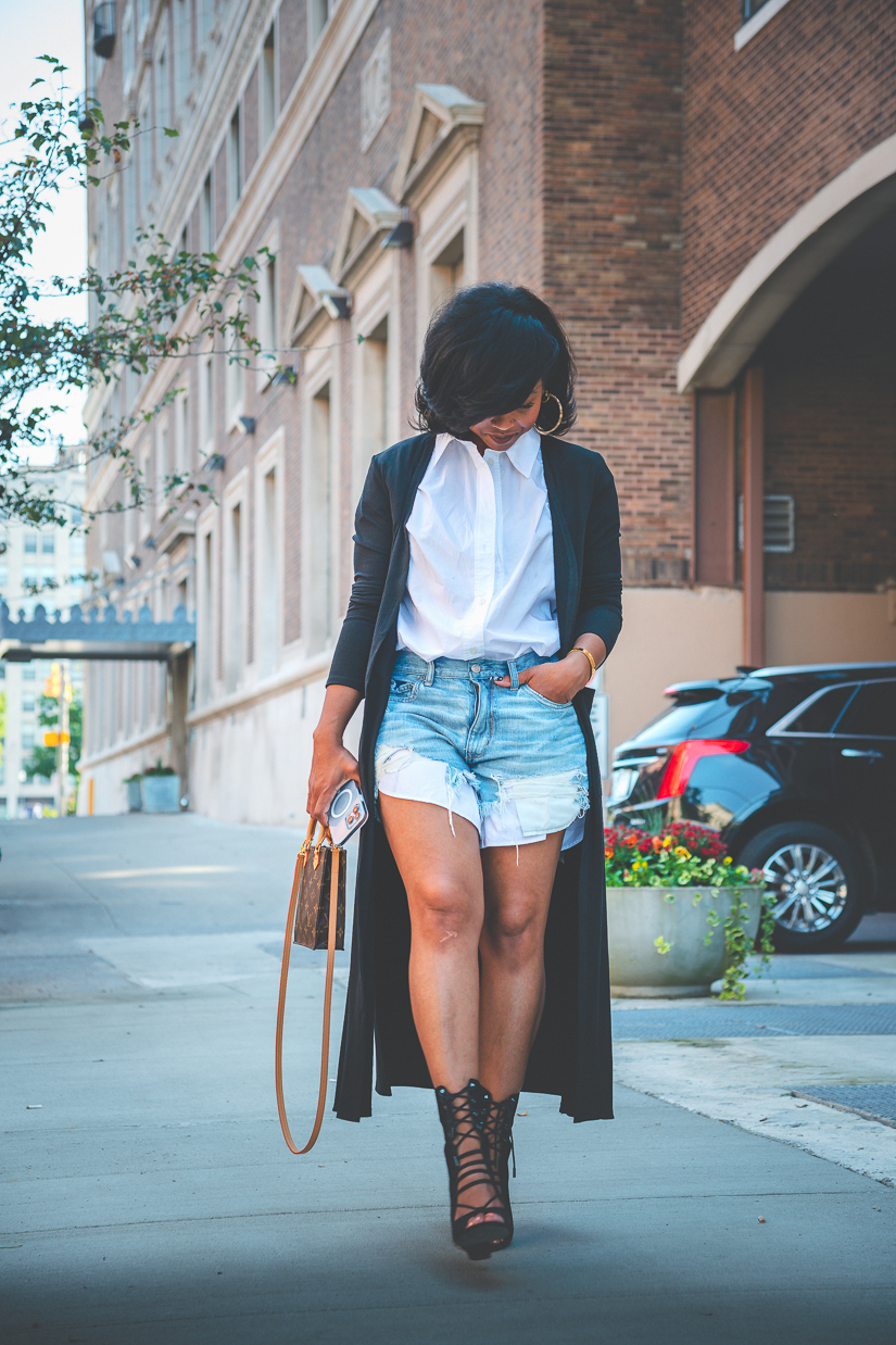sweenee style, how to wear shorts in the fall, natural hair, long black cardigan, open to booties
