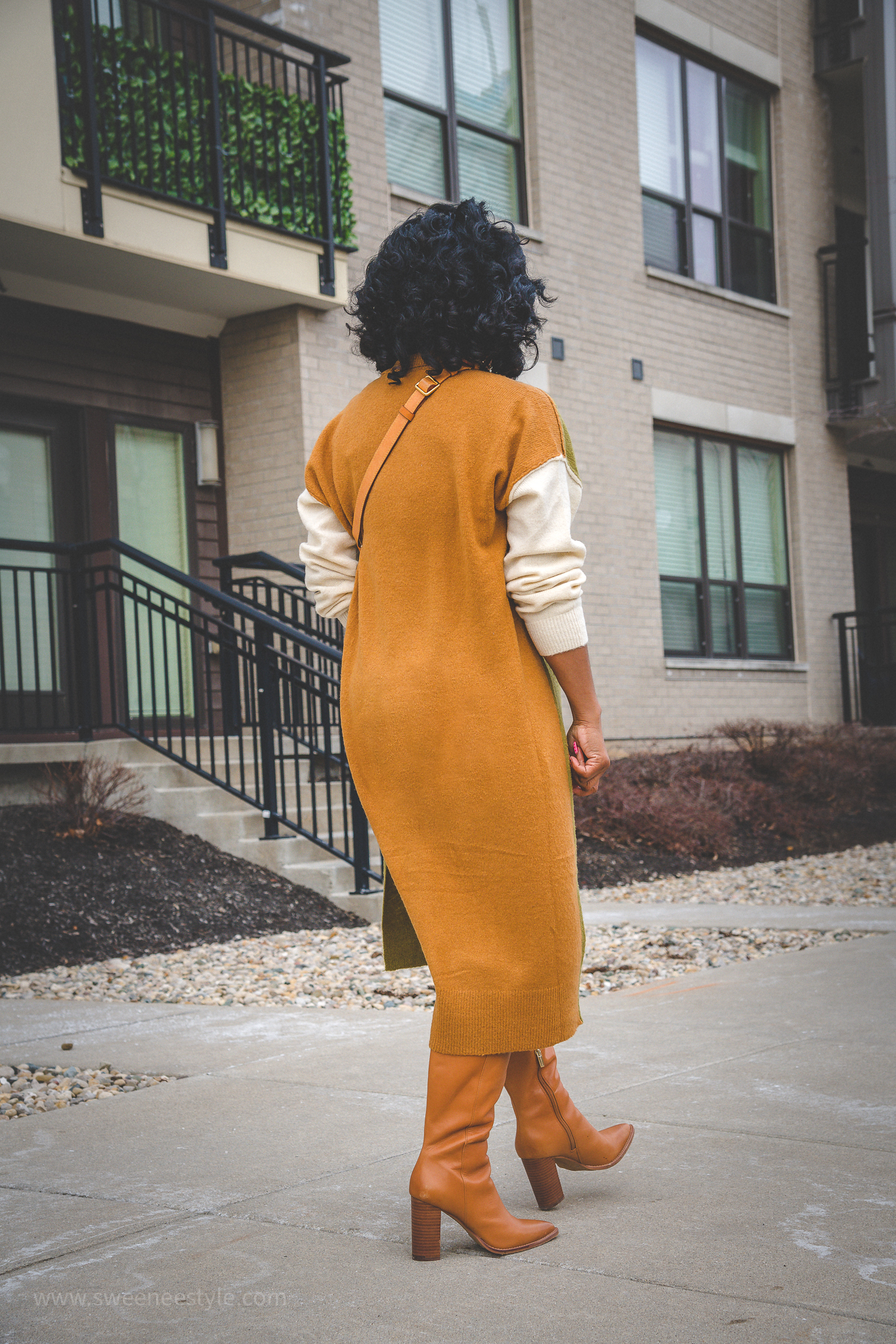 SWEENEE STYLE, EASY OUTFIT IDEAS, HOW TO WEAR KNEE BOOTS, HOW TO WEAR A FLEXI ROD SET, BLACK GIRLS WHO BLOG, STYLE INSPO