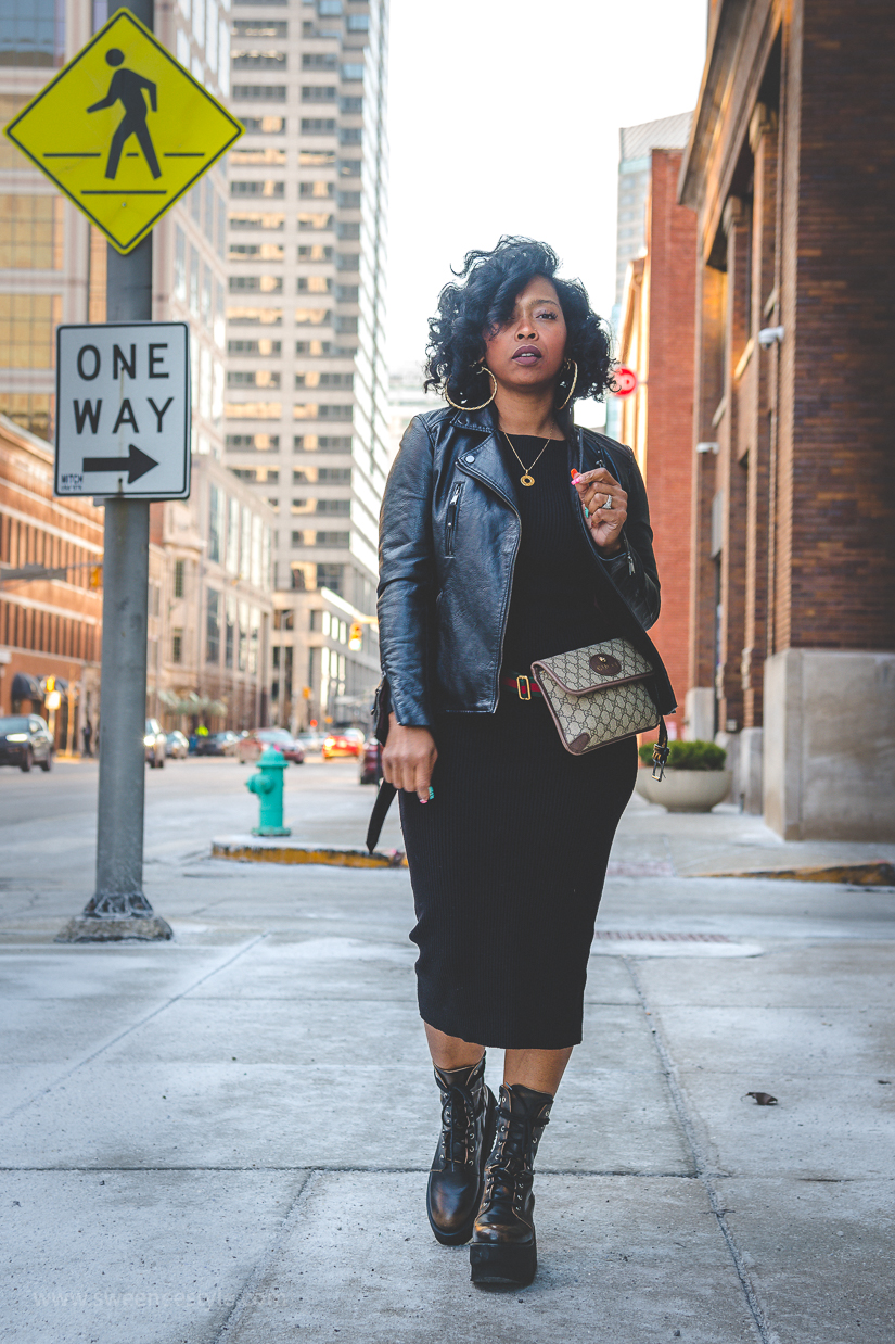 sweeneestyle, easy outfit ideas, indianapolis fashion blog, how to wear all black, how to wear a black dress, how to wear natural hair, flexirod set