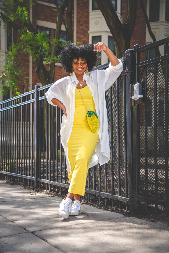 SWEENEE STYLE, HOW TO STYLE SUMMER BASICS, SUMMER OUTFIT IDEAS, HOW TO WEAR YOUR NATURAL CURLS, STYLING BASICS, INDIANAPOLIS FASHION BLOGGER