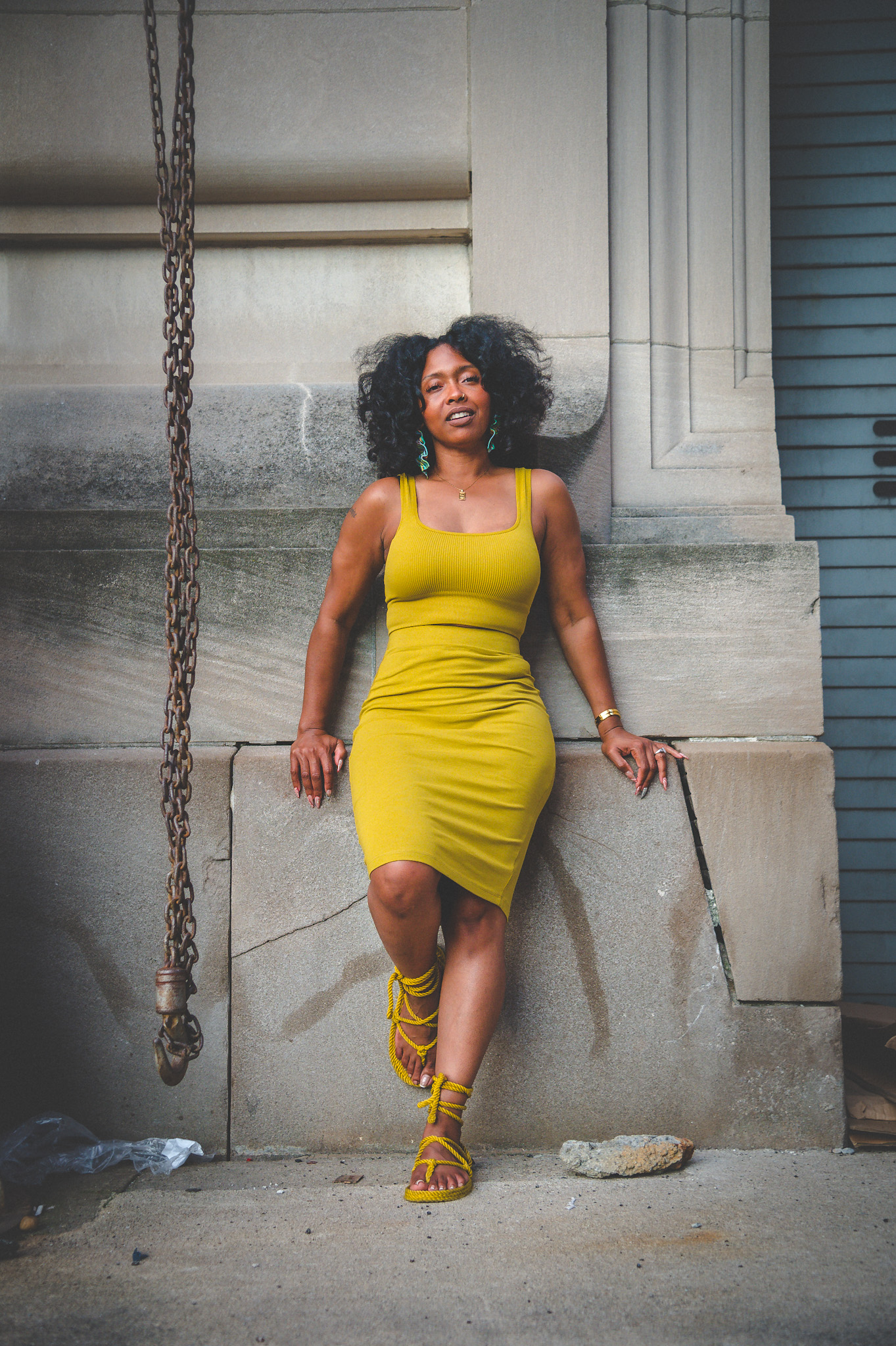 SWEENEE STYLE, SUMMER BASICS, EASY SUMMER OUTFIT IDEAS, HOW TO WEAR A CROP TOP, HOW TO WEAR NATURAL HAIR, BLACK GIRLS WHO BLOG, INDIANAPOLIS FASHION BLOG, INDIANA STYLE BLOG, THAT GURL, HOW TO WEAR A KNEE LENGTH SKIRT