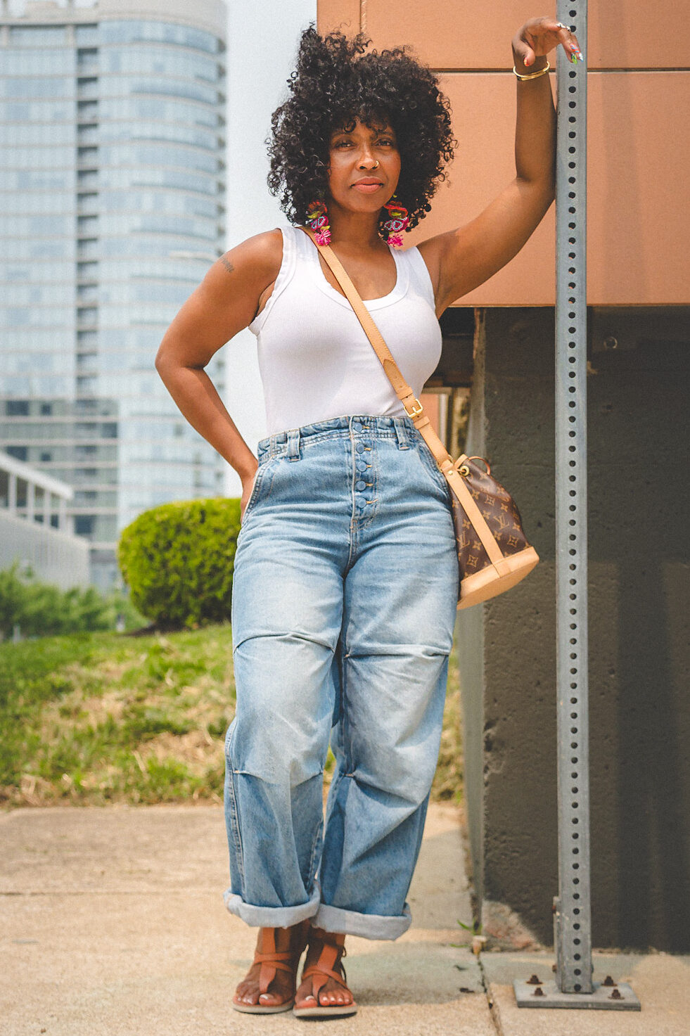 Basics To Build: Simple Summer Outfit Ideas-Look 1 - SWEENEE STYLE